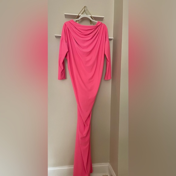 Women Sexy Deep V Neck on the Back Long Sleeve Bodycon Maxi Dress in pink - Picture 1 of 4